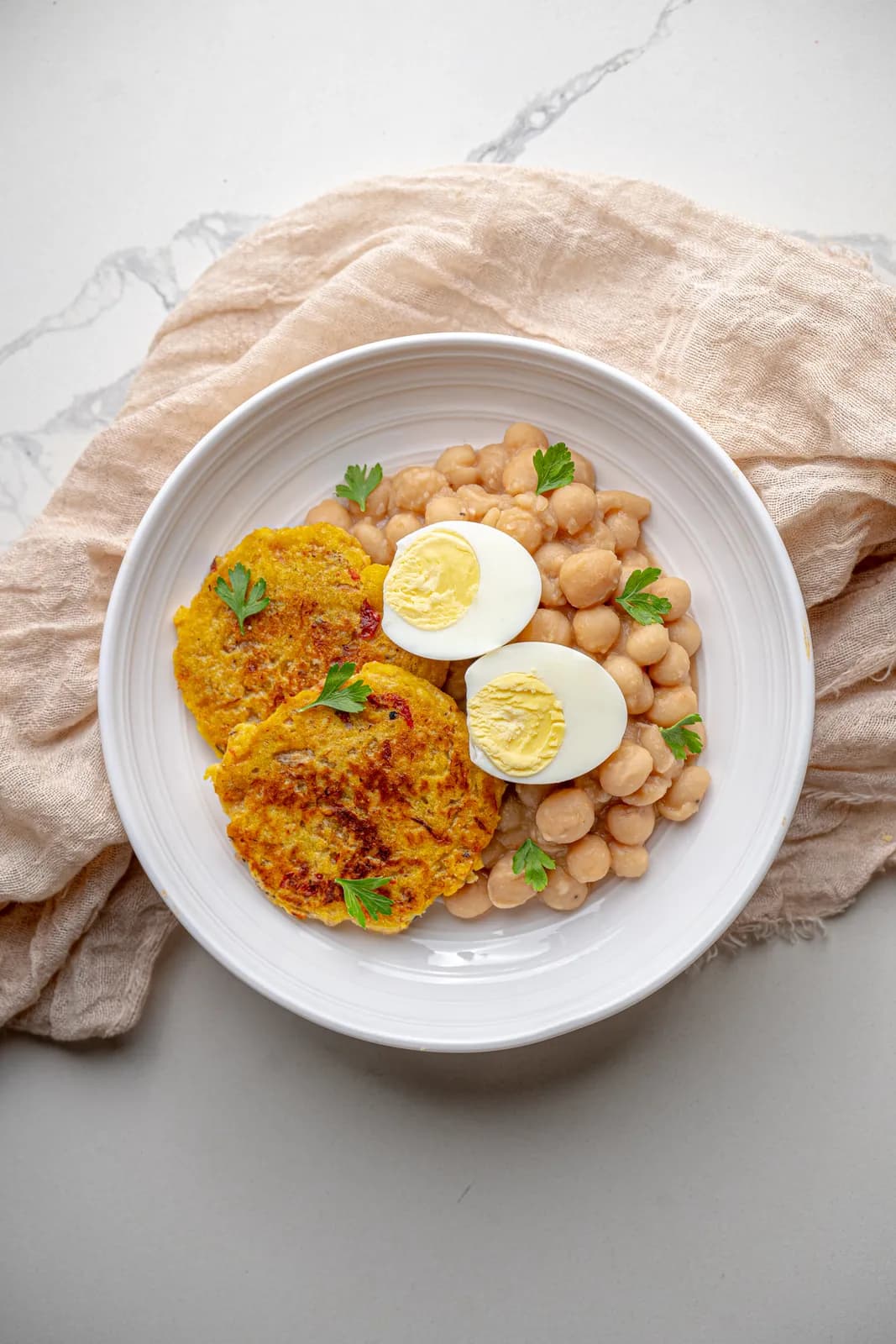 Bambara Beans with Oat Flour Tatale